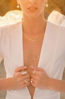 Σκουλαρίκια Pearls από χρυσό 18Κ με freshwater pearls και διαμάντια μπριγιάν