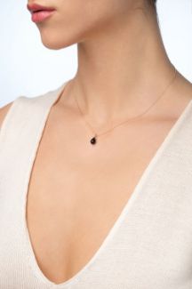 Μενταγιόν Mini Drops από ροζ χρυσό 18Κ με μαύρο σπινέλιο