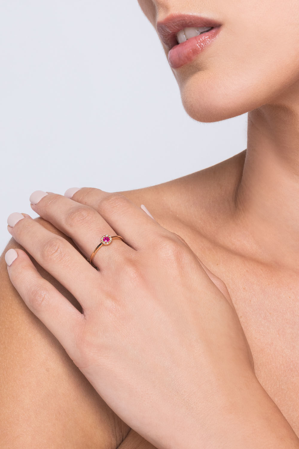 Δαχτυλίδι Gems από ροζ χρυσό 18K με ρουμπίνι και διαμάντια μπριγιάν