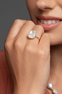 Δαχτυλίδι Pearls από επιχρυσωμένο ασήμι 925° με μαργαριτάρι μπαρόκ