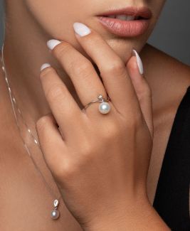 Δαχτυλίδι Pearls από λευκό χρυσό 18K με freshwater pearl και διαμάντι μπριγιάν