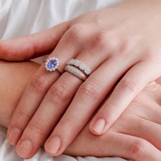 Δαχτυλίδι Gems από λευκό χρυσό 18K με τανζανίτη και διαμάντια μπριγιάν