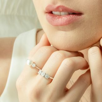Δαχτυλίδι Diamonds από λευκό χρυσό 18K και διαμάντια μπριγιάν.