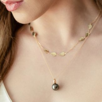 Μενταγιόν Pearls Gold από ροζ χρυσό 18K με μαύρο μαργαριτάρι Ταϊτής