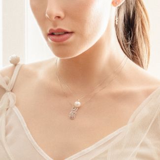 Μενταγιόν Pearls από χρυσό 18K με freshwater pearls και διαμάντι κοπής μπριγιάν